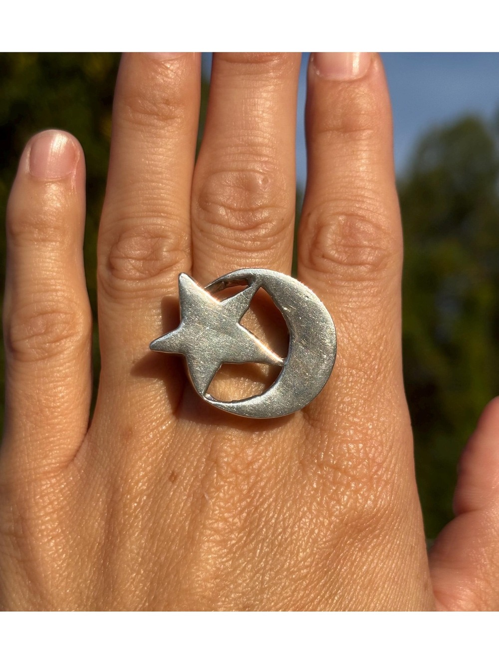 Heavy Vintage Sterling Silver Crescent Moon & Star Ring (size 8)